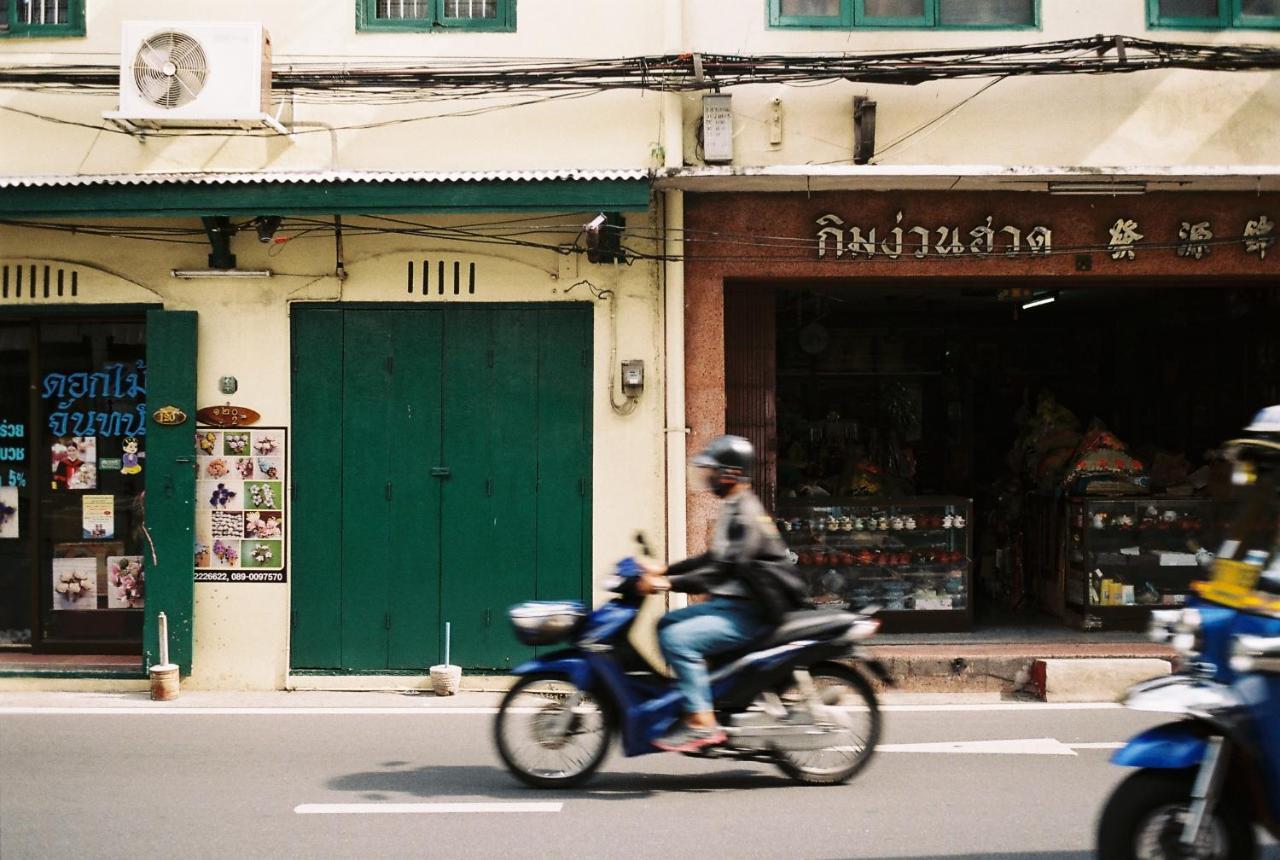 Mojo Old Town Phranakorn Hotel Bangkok Exterior photo