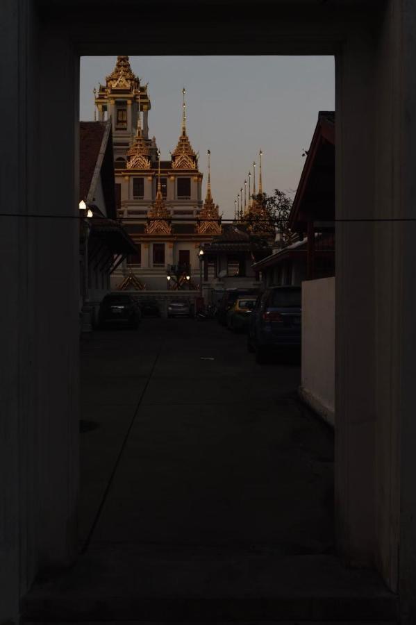 Mojo Old Town Phranakorn Hotel Bangkok Exterior photo